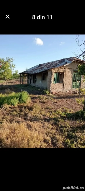vand loc de casă intravilan cu casă nelocuibilă
