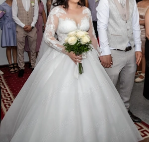 Vând rochie de mireasa în stare foarte bună  - imagine 1