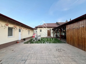 Casa individuala renovata, 2 fronturi stradale, centrala proprie - imagine 2 Casa individuala renovata, 2 fronturi stradale, centrala proprie - imagine 2