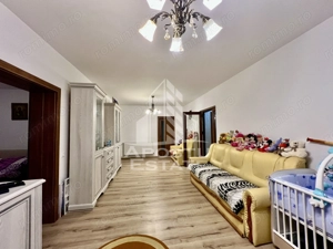 Casa individuala renovata, 2 fronturi stradale, centrala proprie - imagine 6 Casa individuala renovata, 2 fronturi stradale, centrala proprie - imagine 6