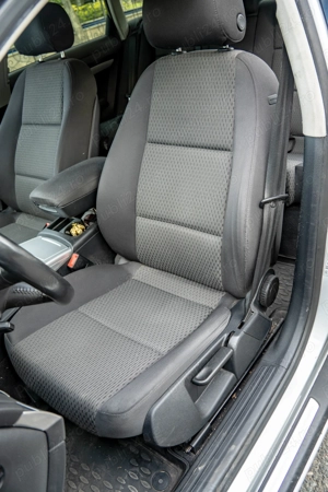 Audi A6 din 2009 - imagine 8