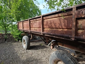 Remorcă, semănătoare de porumb și prășitoare