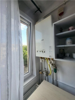 Apartament 2 Camere, Decomandat, etaj 3 din 4, Sud - imagine 10