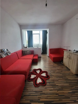 Apartament 2 Camere, Decomandat, etaj 3 din 4, Sud - imagine 4