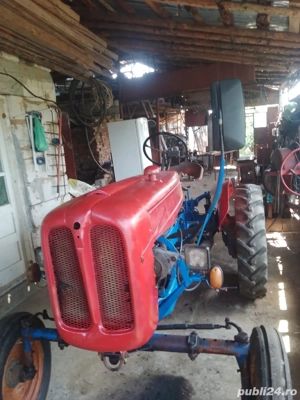 Tractor Fiat 211