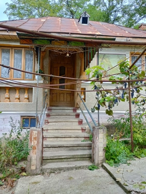 Casa Comuna Valea Mare, Jud Valcea - imagine 5