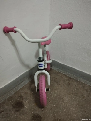 vând bicicleta de echilibru 