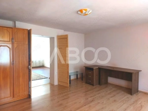 Casa 214 mp utili singur in curte 800 mp teren zona centrala Cisnadie - imagine 12