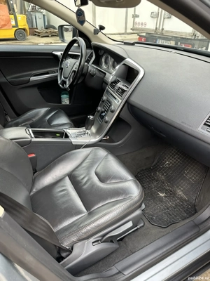 Volvo XC60 D5 4x4 - imagine 4 Volvo XC60 D5 4x4 - imagine 4