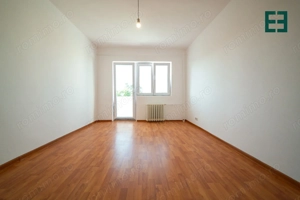 Apartament cu 3 camere etajul 4 - Cartierul A. Vlaicu - Arad - imagine 3