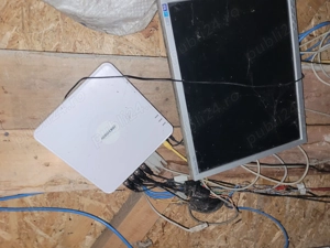 Sistem CCTV cu DVR 8 canale si router cu cartela sim