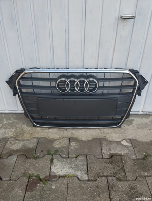 Grila radiator Audi A4 B8 5S4 