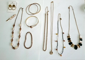 1) Lot de bijuterii vechi   vintage (60 - 50 lei)