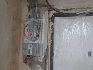 Electrician execut instalații electrice de interior și industial - imagine 3