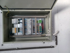 Electrician execut instalații electrice de interior și industial - imagine 5