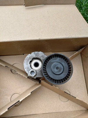 Set curea transmisie original, Dacia Renault, pentru motoarele 1.5 dci, motorina, cod 7701476476 - imagine 3