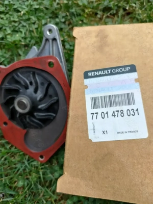 Pompa apa originala, Dacia Renault, pentru motoarele 1.5 dci, motorina, cod 7701478031 - imagine 3