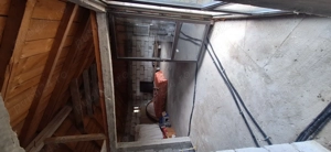 Vand casa Comana ,casa de vacanta,cu etaj 5 camere  teren 1000mp Mihai Bravu Giurgiu - imagine 2