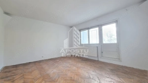 Apartament cu 3 camere, 2 bai, 2 balcoane, zona Calea Aradului