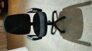 Vind  fotoliu in stare excelenta - imagine 5