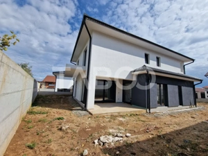 Casa individuala cu curte terasa si garaj Selimbar Sibiu - imagine 18