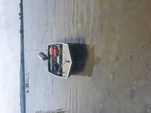 Vând barca de aluminiu ,motor Honda 20 și peridoc  - imagine 4