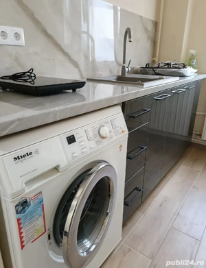 vand apartament 2 camere 