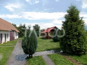 Pensiune la cheie 13 camere  15 locuri parcare si teren 3000 mp  - imagine 10