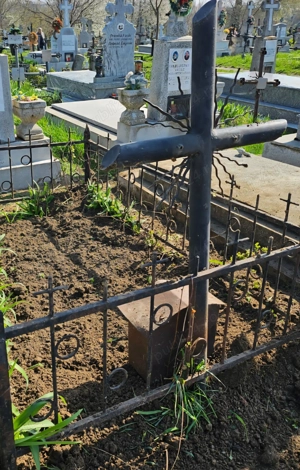 Loc de veci Eternitatea 