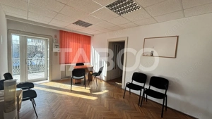 Spatiu birouri 3 balcoane si o terasa in Sibiu 120 mp zona Centrala - imagine 5