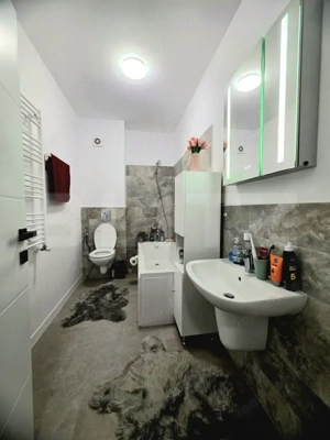 Apartament de 2 camere,  43 mp total si loc de parcare, in zona Sorogari  - imagine 7