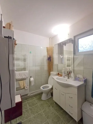 Casa individuala 5 camere, teren 2800 mp in Moldovenesti - imagine 14