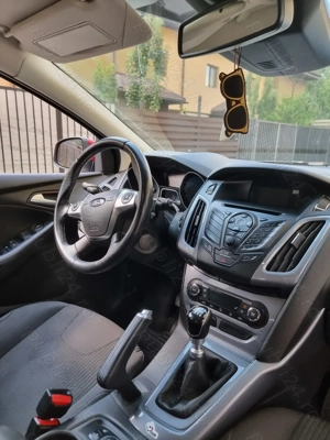 Ford Focus 3 Break 1.6 TDCi 2014   Full dotări + Keyless + Line Assist - imagine 2