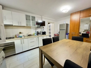 Amenajat integral. Centrala termica proprie. Bloc izolat termic exterior. - imagine 8