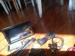 Navigatie car multimedia player si camera video cu leduri