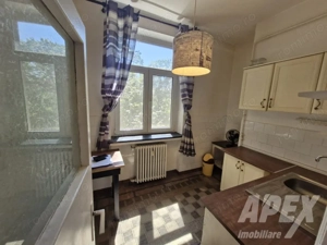 Garsoniera 40 mp decomandata | boxa 6 mp | Blocurile rusesti Metrou Orizont - imagine 4