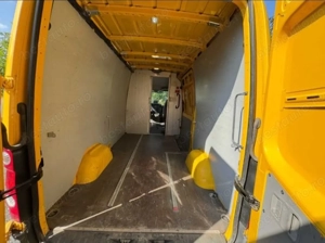 VW Crafter 2.0 TDI 136Cp, Manuala | Finantare | RAR - imagine 8 VW Crafter 2.0 TDI 136Cp, Manuala | Finantare | RAR - imagine 8