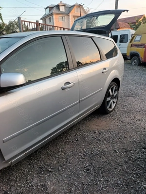 Dezmembrez Ford Focus 2.