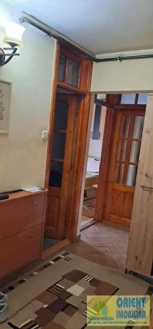 Poarta 6, decomandat, 3 camere, etaj 1, vanzari Constanta - imagine 3 Poarta 6, decomandat, 3 camere, etaj 1, vanzari Constanta - imagine 3