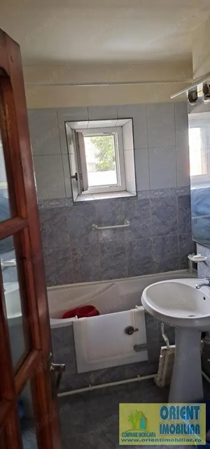 Poarta 6, decomandat, 3 camere, etaj 1, vanzari Constanta - imagine 6 Poarta 6, decomandat, 3 camere, etaj 1, vanzari Constanta - imagine 6