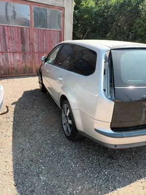 Dezmembrez Ford Focus 2. - imagine 8