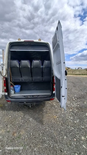 Vând microbuz volkswagen crafter  - imagine 8 Vând microbuz volkswagen crafter  - imagine 8