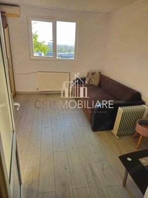 Garsoniera de vânzare - Zona Soarelui