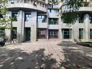 Vanzare spatiu comercial in zona bd Unirii stradal - imagine 2 Vanzare spatiu comercial in zona bd Unirii stradal - imagine 2