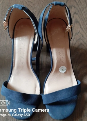 Sandale noi, preț 100 lei  - imagine 3