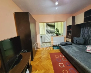 Apartament cu 3 camere, etaj intermediar, centrala proprie, Aradului - imagine 11