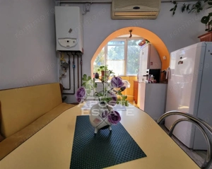 Apartament cu 3 camere, etaj intermediar, centrala proprie, Aradului - imagine 4