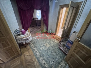 Casa P+1E+Pod S= 435 mp, teren 938 mp, pretabila clinica, gradinita etc. - imagine 11