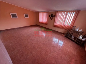 Casa P+1E+Pod S= 435 mp, teren 938 mp, pretabila clinica, gradinita etc. - imagine 17