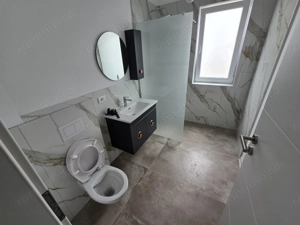 Langa ESO. Etaj 1. Decomandat. Bucatarie inchisa. - imagine 2